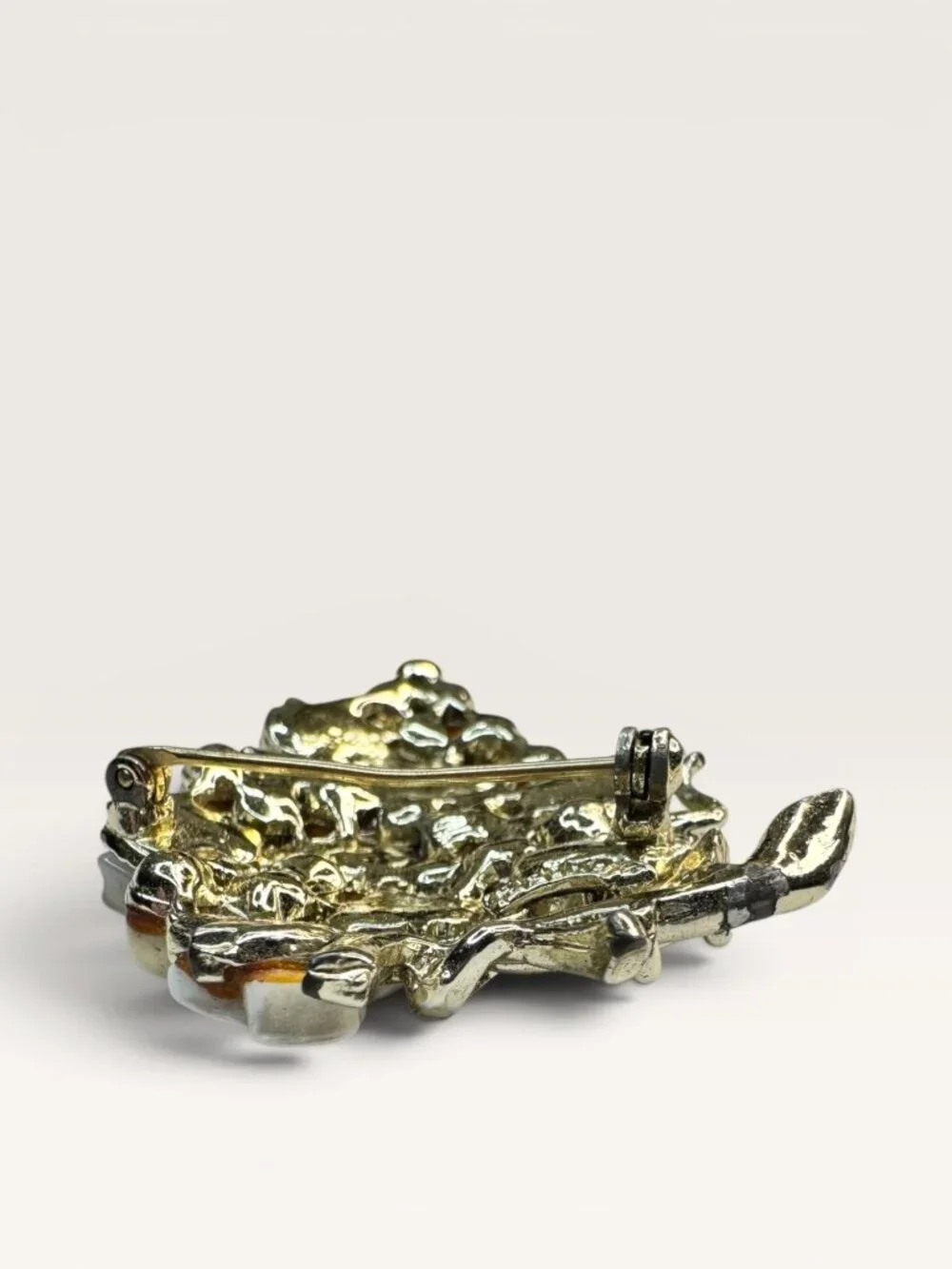 Charel 1950s Faux Pearl & Mother of Pearl Lucite Grape Brooch Gold Tone Vintage